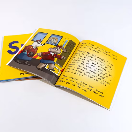 Livro/catálogo de impressão de papel de capa mole para acessórios musicais